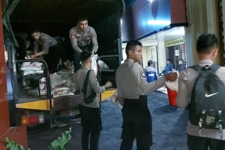 Polda Sumut salurkan paket bansos ke korban gempa di Tapanuli Utara