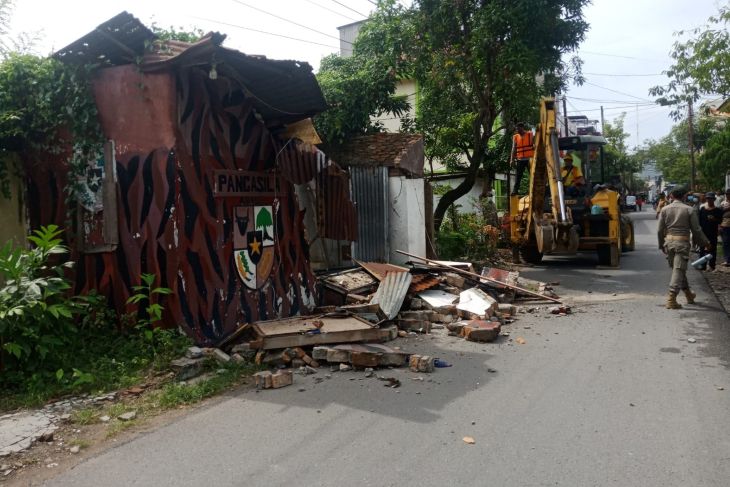 Pemkot Medan bongkar 65 pos di atas drainase untuk mencegah banjir