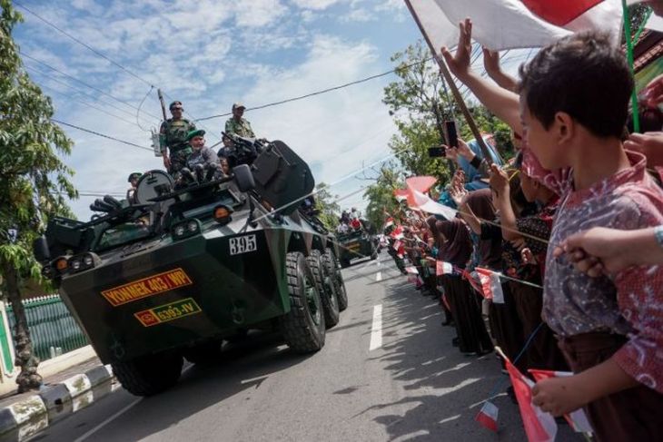 Kirab kebangsaan Merah Putih