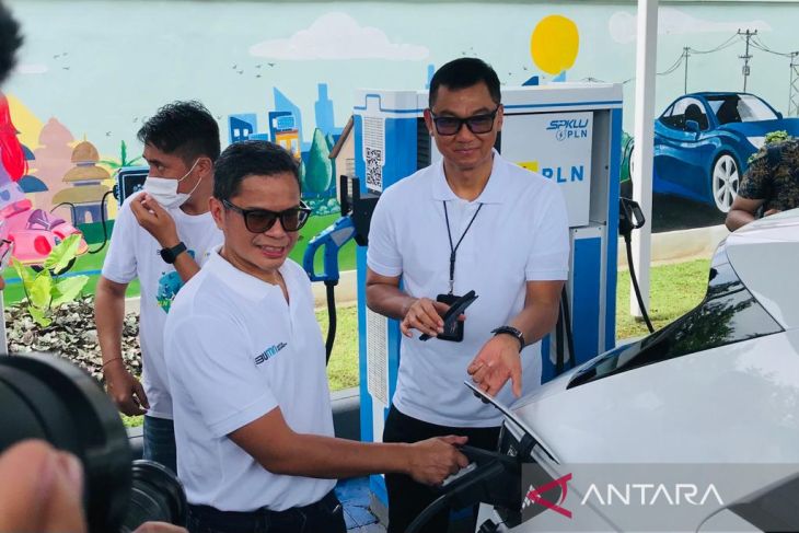 Using electric vehicle can save cost up to Rp1.5 mln: Deputy minister