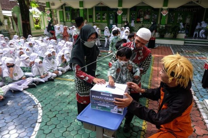 Aksi peduli siswa untuk korban gempa Cianjur