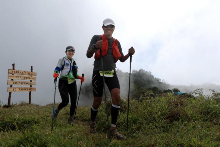Dieng Trail Run, Lomba Lari Trail Pertama Di Dieng Yang Menyajikan Pemandangan Indah