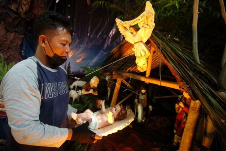 Persiapan gereja jelang Natal