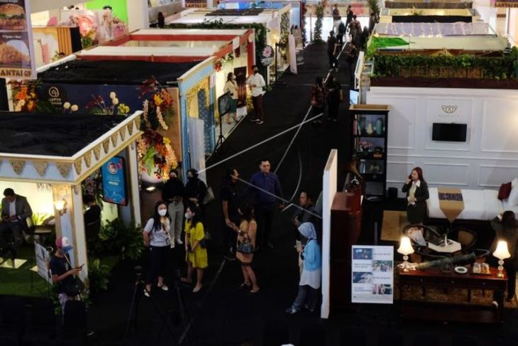 Pameran hotel dan industri pariwisata