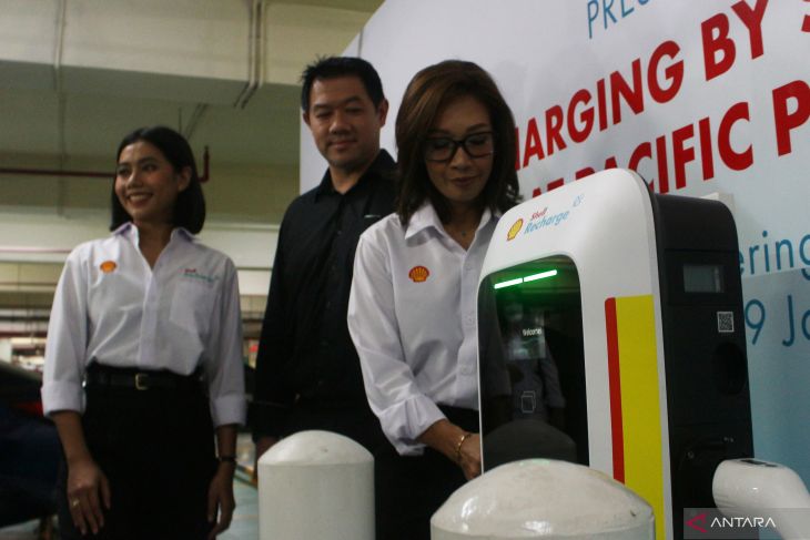 Shell luncurkan SPKLU "Shell Recharge" di Pacific Place, Jakarta 1