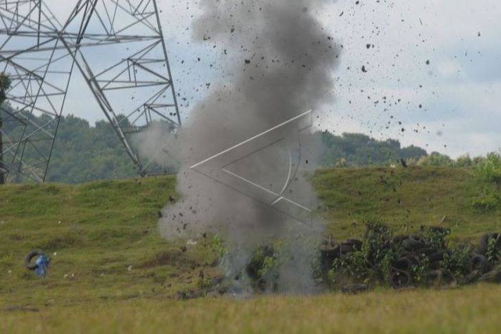 Pemusnahan mortir temuan warga