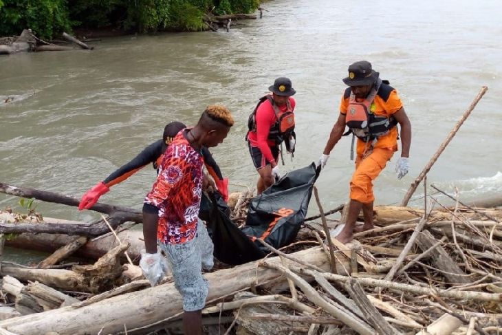 Dua korban perahu tenggelam di Sungai Mamberamo ditemukan
