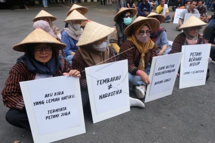 Unjuk rasa petani tembakau