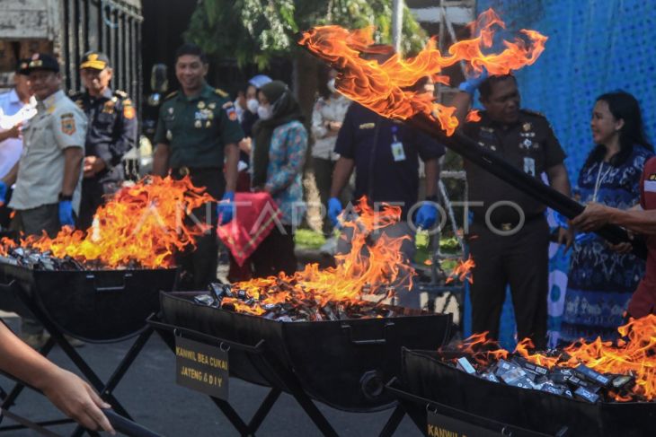 Pemusnahan barang bukti rokok ilegal