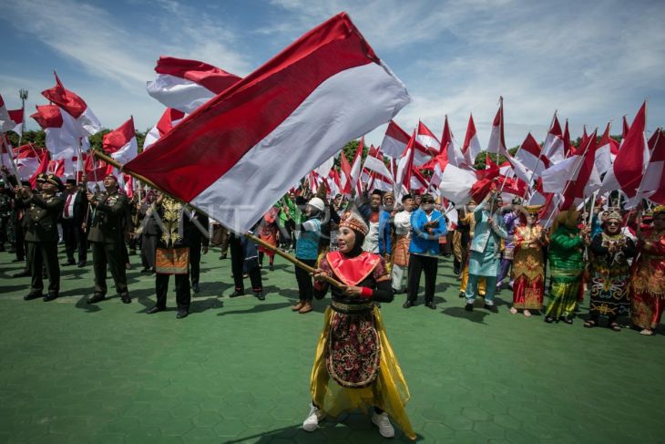 Pesta bendera peringatan HUT RI