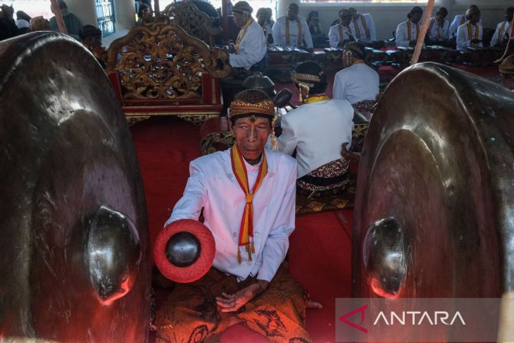 Gamelan Kyai Guntur Madu 