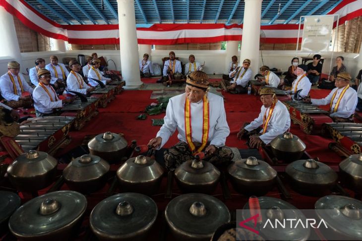 Gamelan Kyai Guntur Madu 