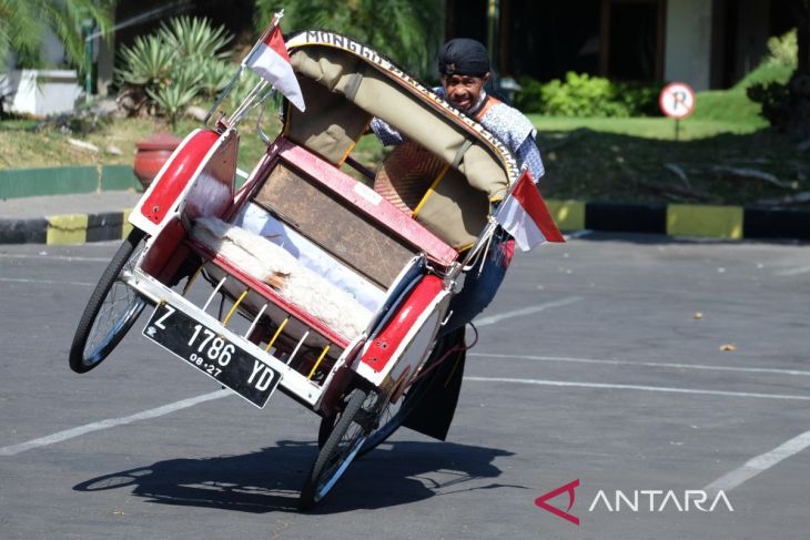 Becak untuk pariwisata di Solo