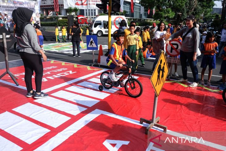 Edukasi tertib berlalu lintas di Solo