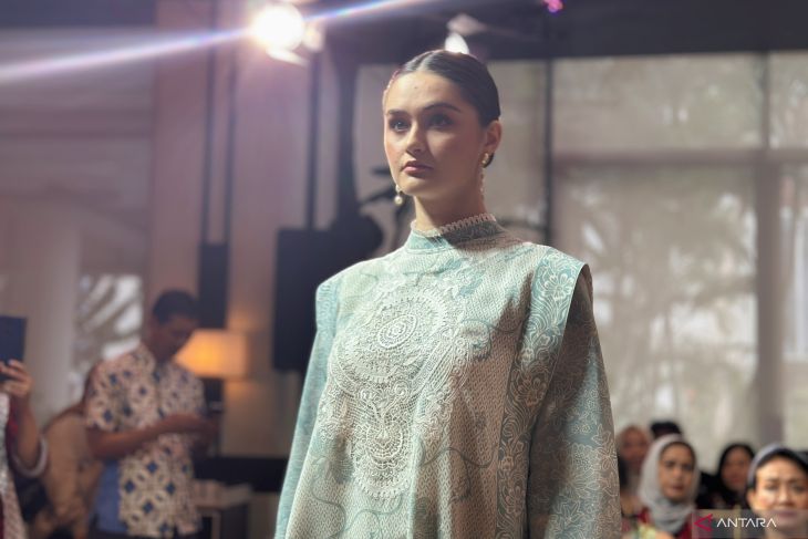 Batik Danar Hadi perkenalkan koleksi Sekar Arumdati untuk Idul Fitri