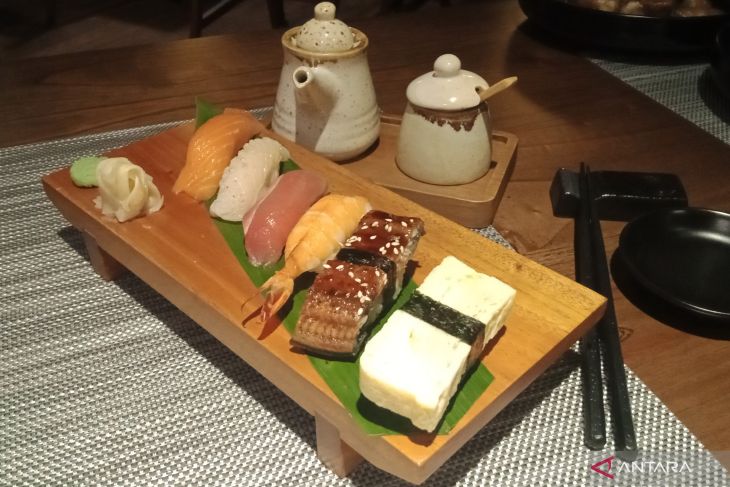 Nikmati masakan khas Jepang di Sanshu Restaurant Kimaya Sleepy Hotel