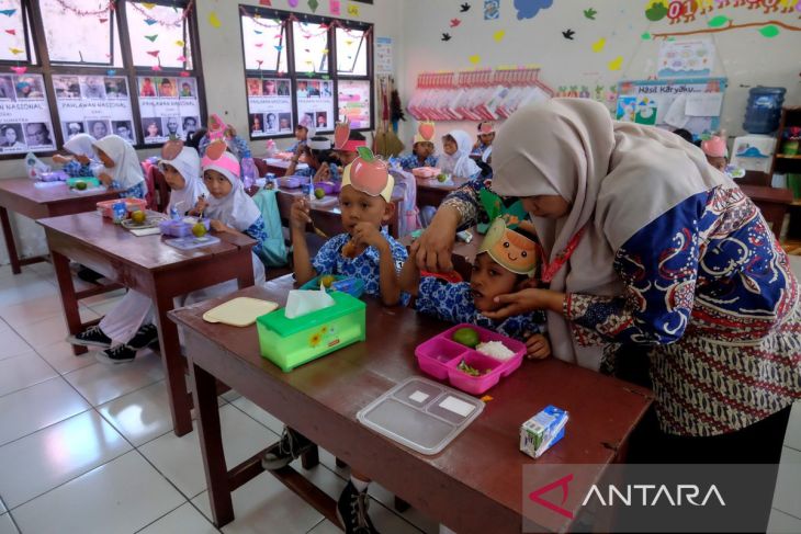 Mitigasi operasional dan uji coba makan bergizi gratis di Solo