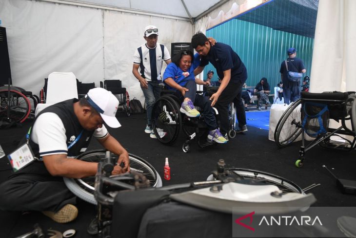 Bengkel kursi roda dan kaki palsu atlet Peparnas 2024