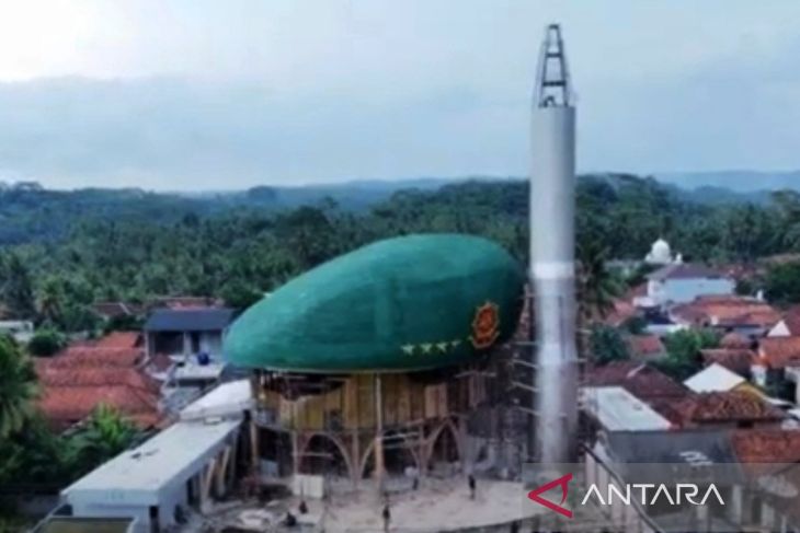 Ini Dia Penggagas  Masjid Kubah Baret TNI Bintang 4