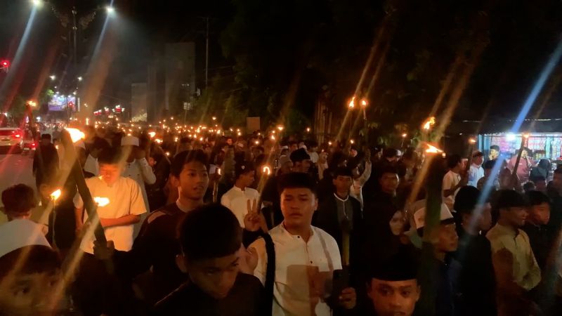 Sambut Ramadhan 1447 H, pawai obor di Palu berlangsung meriah