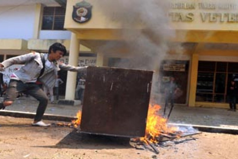 DEMO MAHASISWA UVRI