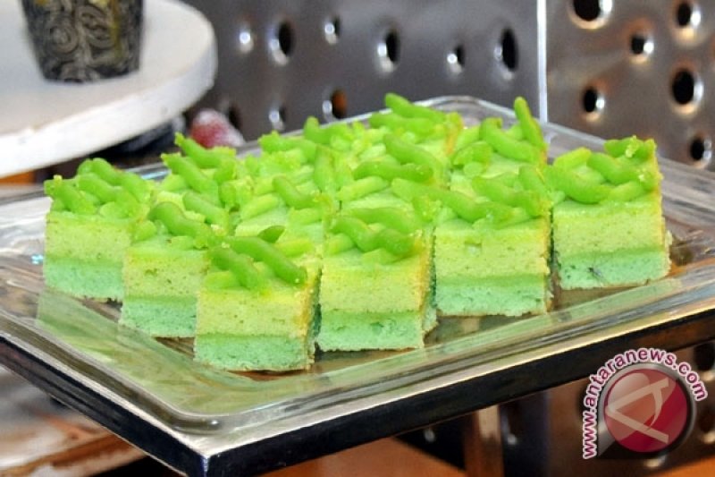 1,596 anak pecahkan rekor menghias kue