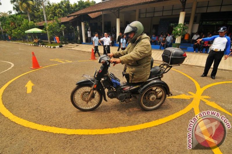Jumat, SIM Keliling juga buka di lima lokasi Jakarta