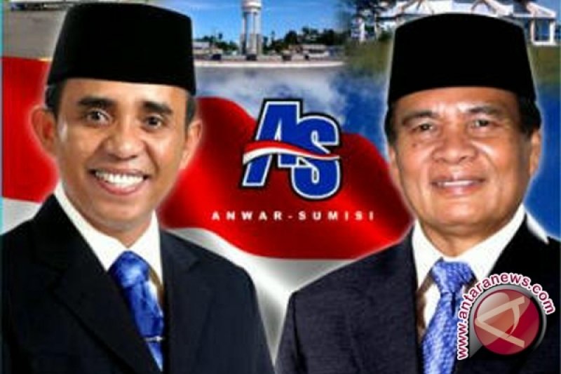 Anwar Hafid-Sumisi Marunduh Dilantik Jadi Bupati Morowali 2013-2018