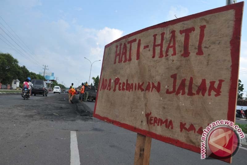 Dinas PU prioritaskan bangun jalan kabupaten