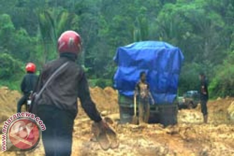 Legislator Perjuangkan Infrastruktur Mamasa