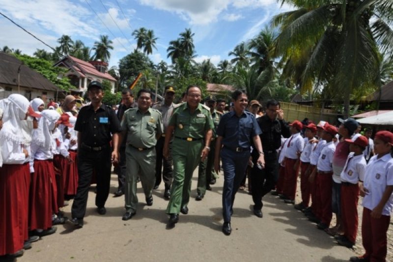 Kunjungan ke Sungai Aua