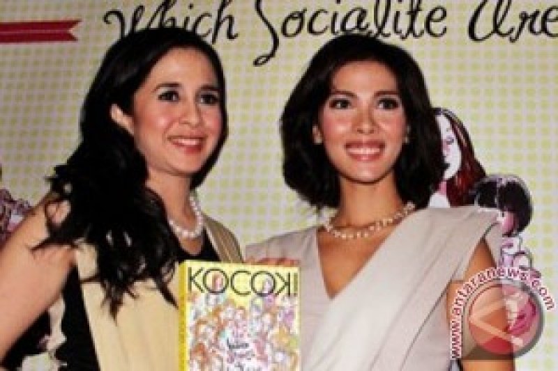 Nadia Mulya Jenguk Ayah di KPK