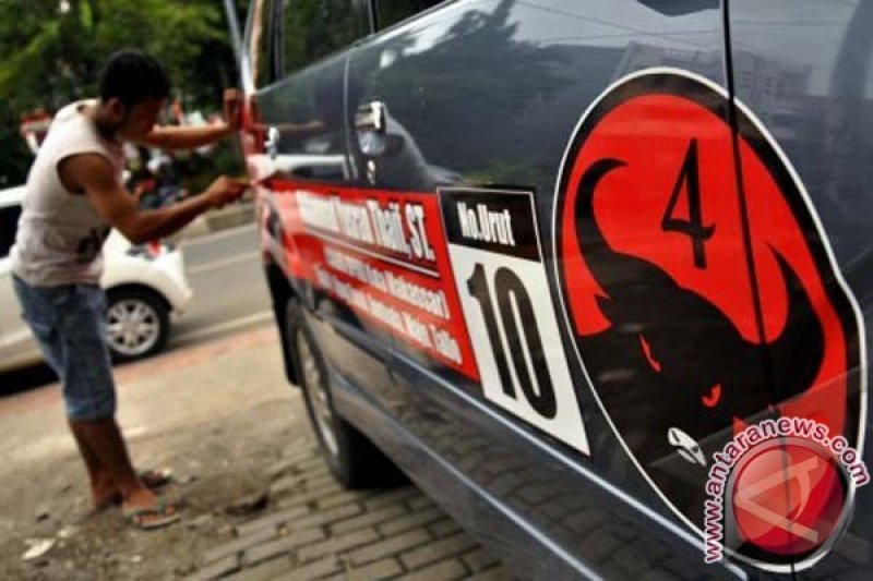 Permintaan Stiker Caleg Untuk Mobil Antara News Makassar