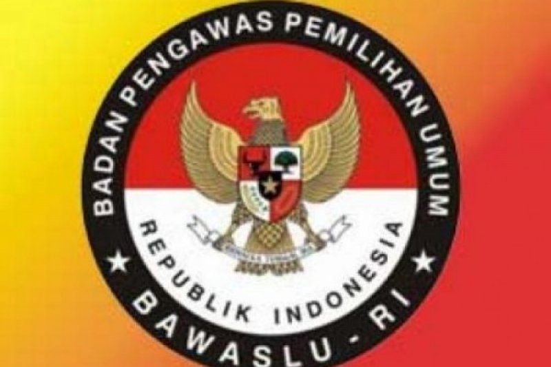 Bawaslu Tanah Datar temukan dua WNA masuk DPT pemilu 2019