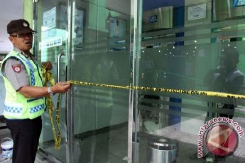 Tali tambang putus, perampok gagal bobol ATM di Semarang