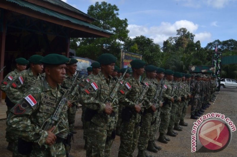 Patroli patok perbatasan Indonesia-Malaysia