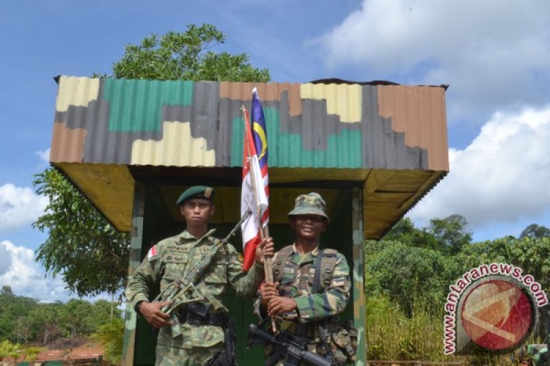 Patroli patok perbatasan Indonesia-Malaysia