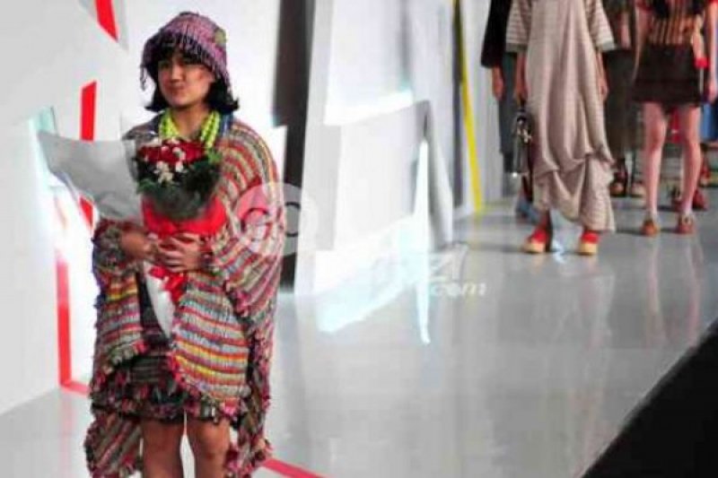 Perpaduan Tenun Baduy Diimplikasikan Dengan Budaya Mongolia
