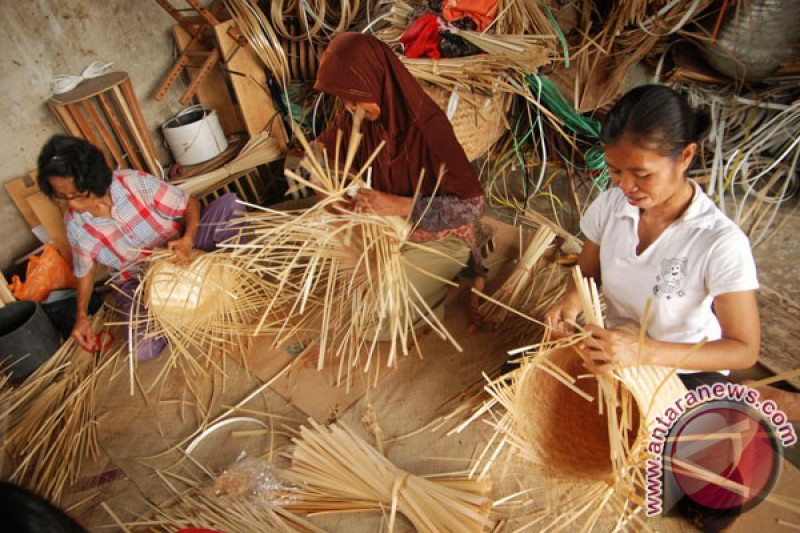  Kerajinan  Anyaman Dari  Bambu  Dan  Cara  Pembuatannya  