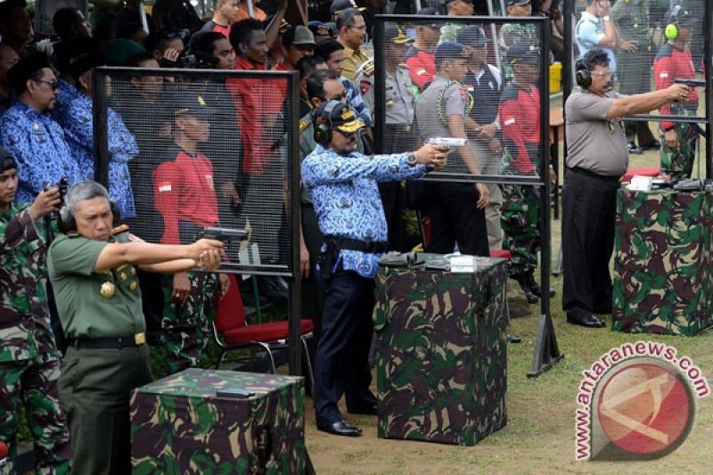 Lomba Menembak Pistol Eksekutif - ANTARA News