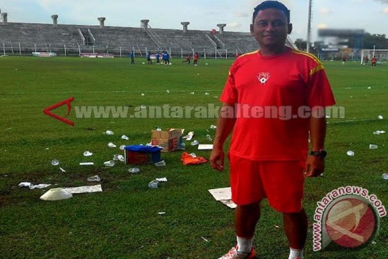 Sosok Eko Tamamie Tekad Majukan Sepakbola Kalteng Antara Sosok Eko Tamamie Tekad Majukan Sepakbola Kalteng Antara