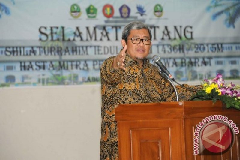 Aher Konsultasikan Tuntutan UMP kepada Kemenaker