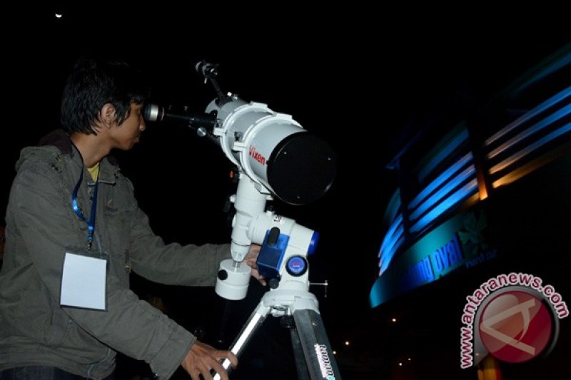 International Observe the Moon Night