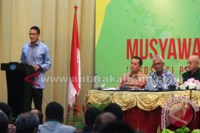 Doakan Jakarta, Sandiaga Uno Jalankan Ibadah Umroh