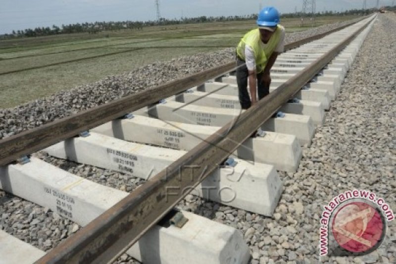 Kemenhub re-orientasi proyek kereta api Sulsel
