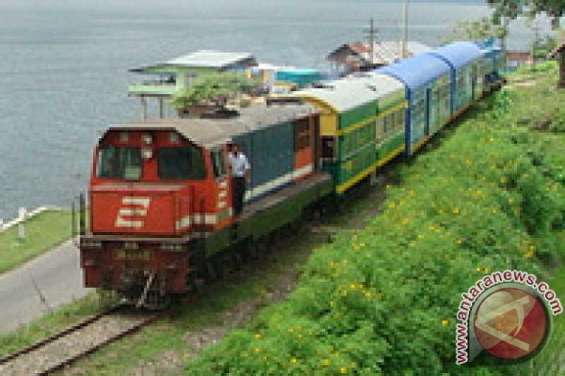 CPO Asal Sumbar Bagian Utara Segera Diangkut dengan Kereta Api