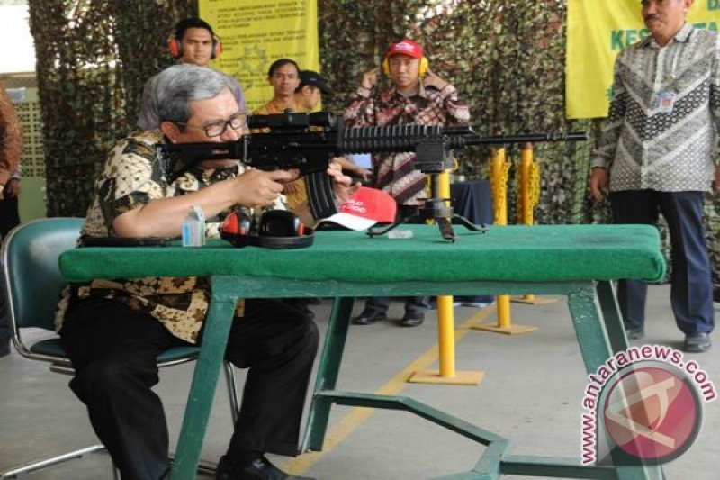 Gubernur Jabar Ancam PNS