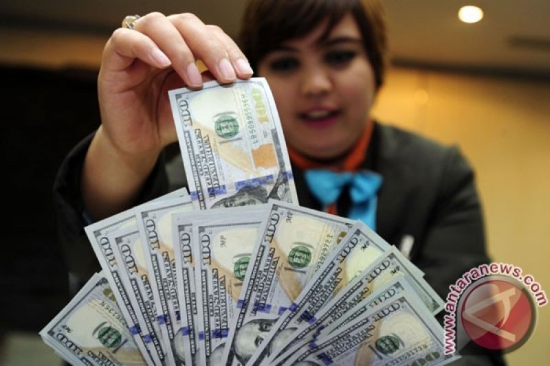 Rupiah Melemah Menjadi Rp13.860