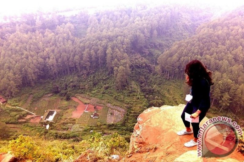 Gubernur Jabar Resmikan Wisata Tebing Keraton