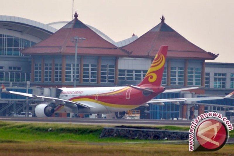 jangan-panik-ini-5-cara-hadapi-turbulensi-saat-penerbangan-di-pesawat